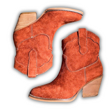 Deirdra Ankle Bootie in Rust By Very G