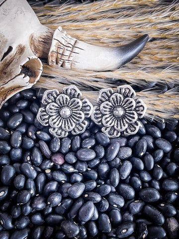 Lore Flower Stud Earrings - Jewelry - Bronco Western Supply Jewelry - Bronco Western Supply Co.